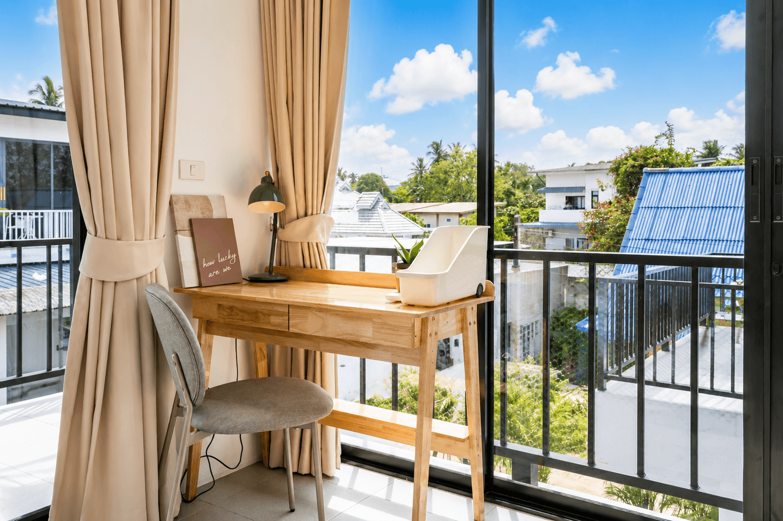 Beachside Villa - Image 10